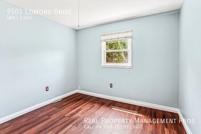 Building Photo - 9501 Lomond Dr