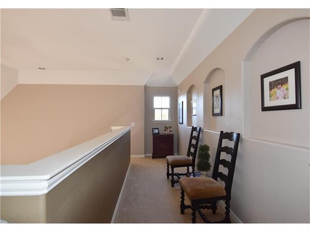 Building Photo - 1708 Estacado Dr