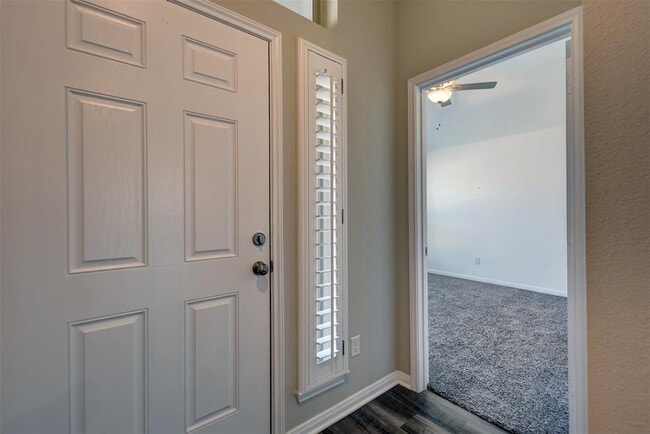 Building Photo - 1012 Trellis Pass