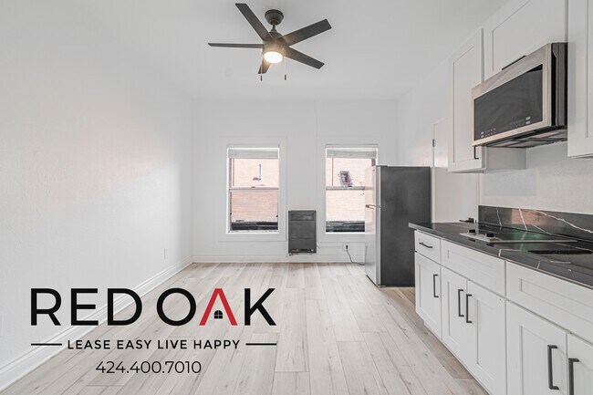 Primary Photo - 744 Beacon Ave