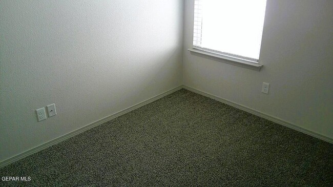 Building Photo - 7441 Norte Mesa Ln