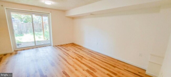 Building Photo - 14303 Beaker Ct