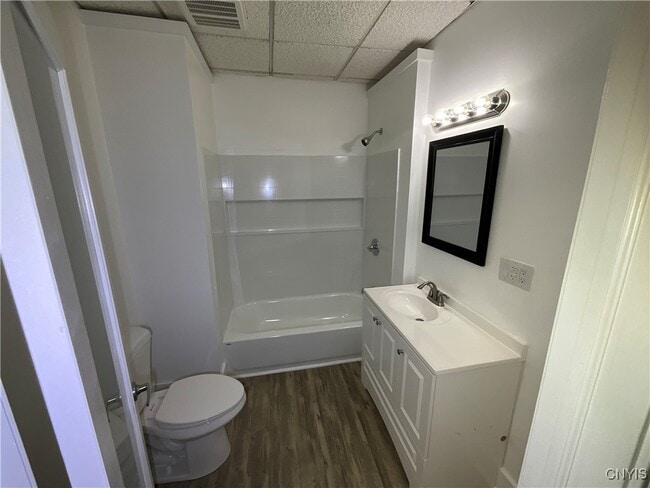 Building Photo - 127 Winslow St