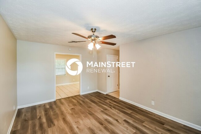 Building Photo - 4080 Loys Dr