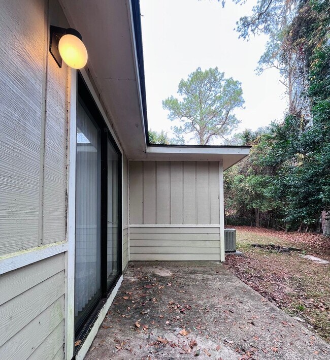 Building Photo - 3207 Jim Lee Rd