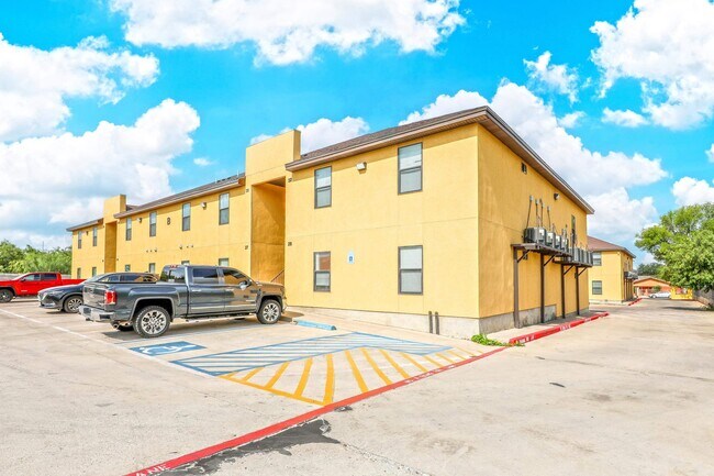 Building Photo - 2119 S Ejido Ave