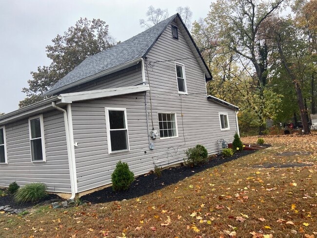 Building Photo - 903 Cattell Rd