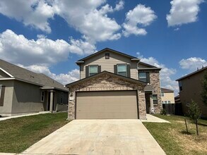 Building Photo - 4519 Stetson Park