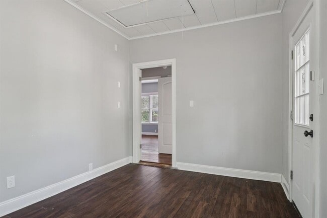 Building Photo - 308 Taylor Rd