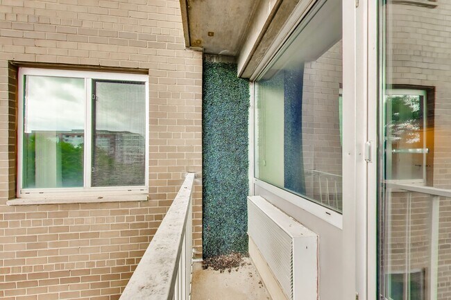 Building Photo - 800 4th St SW