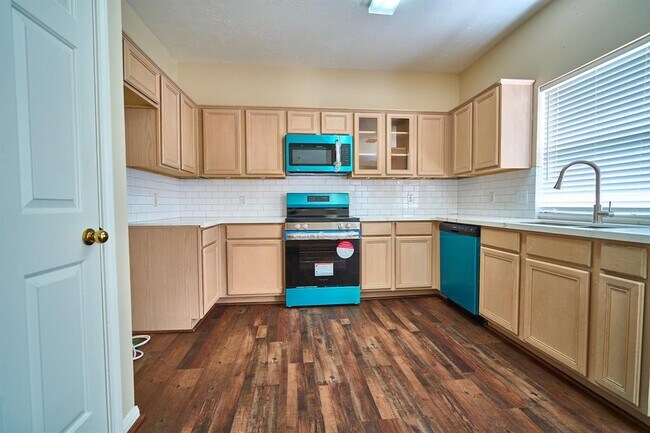 Building Photo - 9111 Winkbow Dr