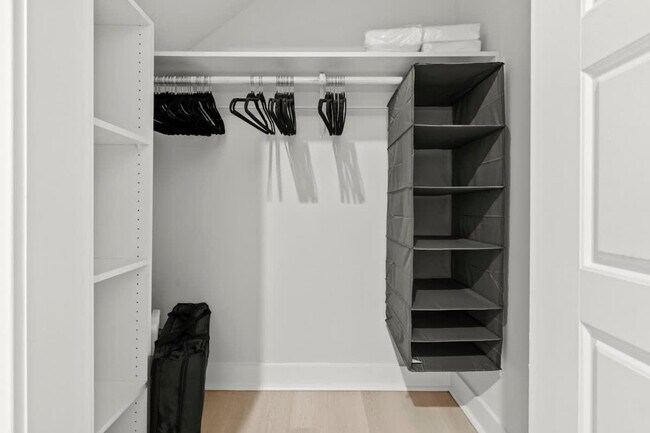 Building Photo - 826 N Broad St