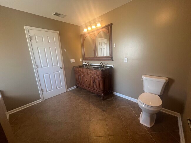 Building Photo - 3625 Galloway Ln