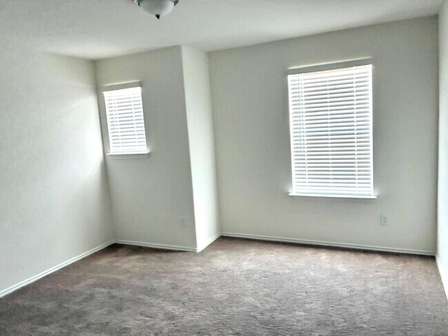 Building Photo - 3606 Fisciano Ln