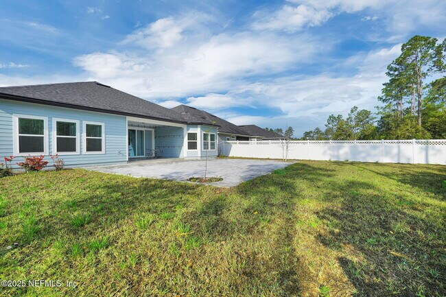 Building Photo - 147 Holly Forest Dr