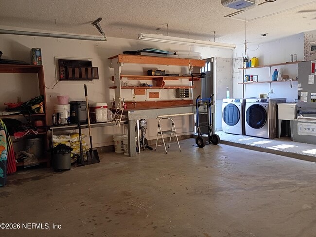 Building Photo - 5561 Mariners Cove Dr