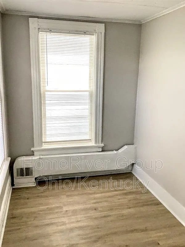 Building Photo - 122 Ash St