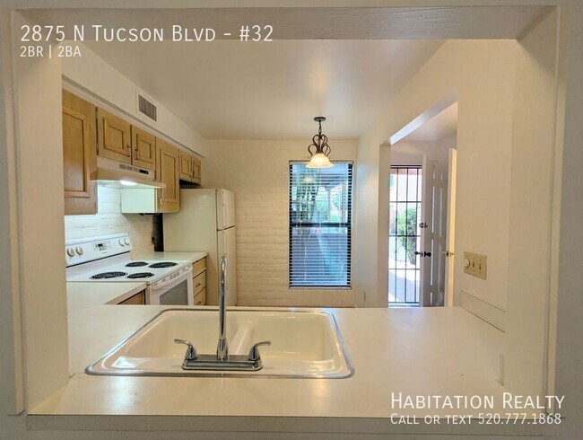 Primary Photo - 2875 N Tucson Blvd