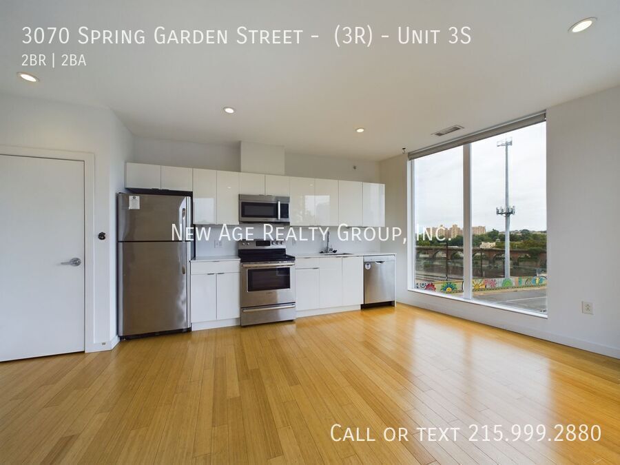 Building Photo - 3070 Spring Garden St
