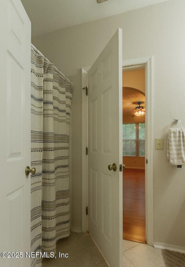 Building Photo - 13810 Sutton Park Dr N