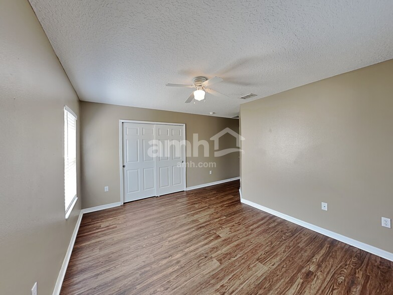 Building Photo - 309 Verdi St