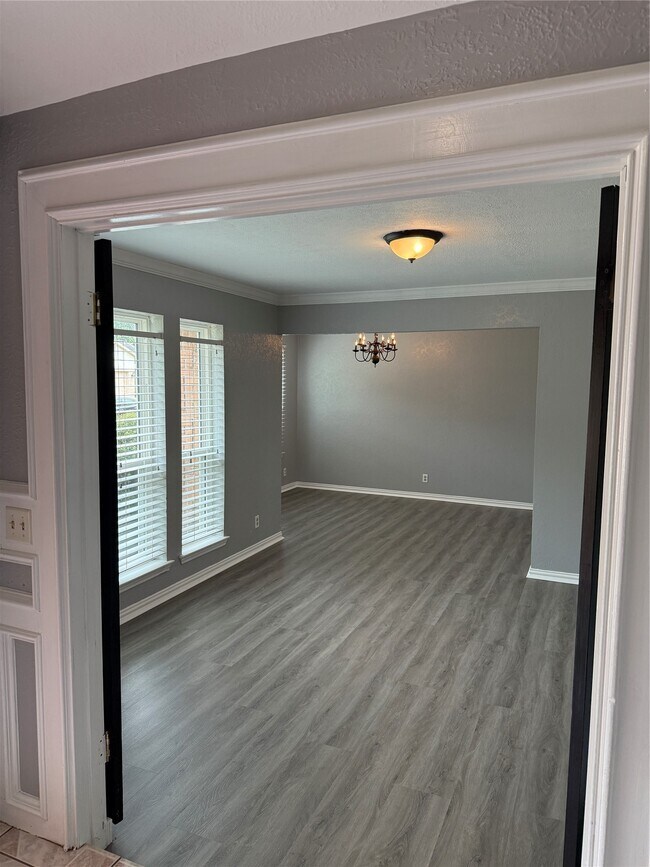 Building Photo - 11611 Stone Bridge Dr
