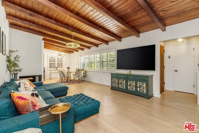 Building Photo - 14225 Enadia Way