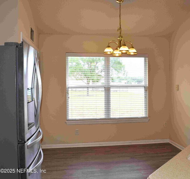 Building Photo - 9338 Prosperity Lake Dr