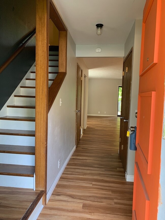 Building Photo - 1717 W 12th Ave