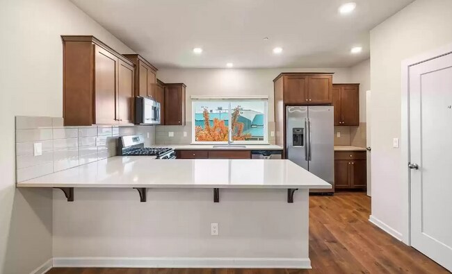 Building Photo - 459 NE Patricia Ann Pl