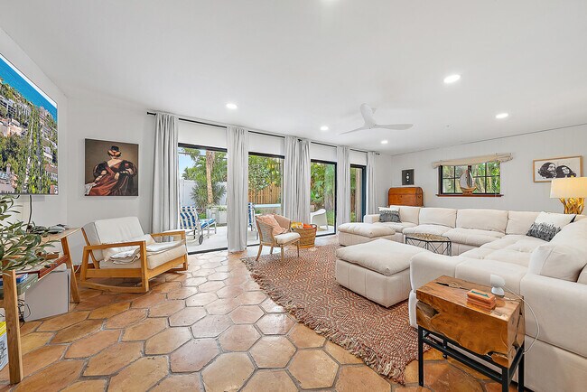 Building Photo - 1271 Morse Blvd