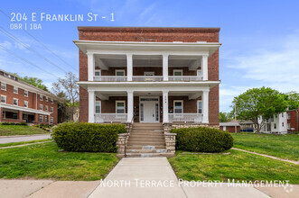 Building Photo - Cute Studio Close to Liberty Square