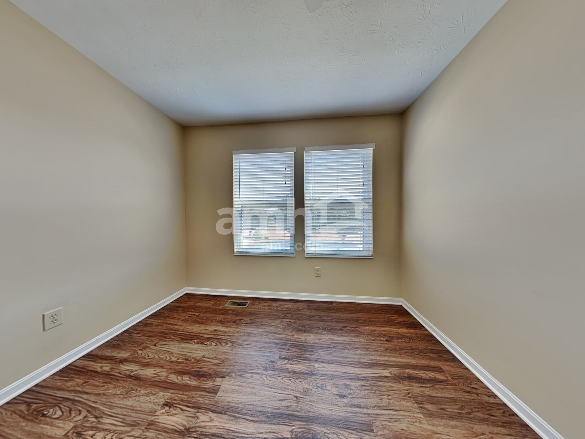 Building Photo - 3882 Greenbrook Dr