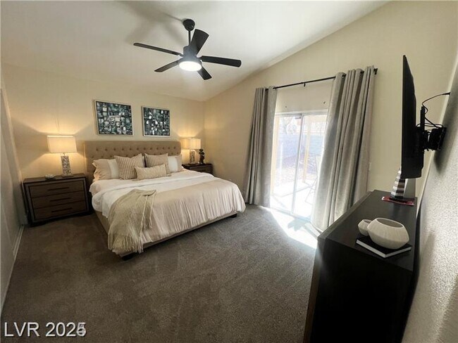 Building Photo - 7909 Mt Shasta Cir