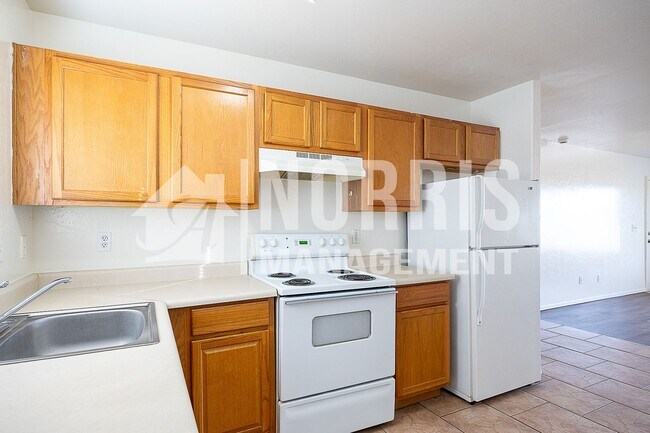 Building Photo - 10179 W Durango Cir