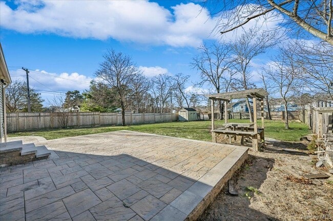 Building Photo - 94 Chapel Ave