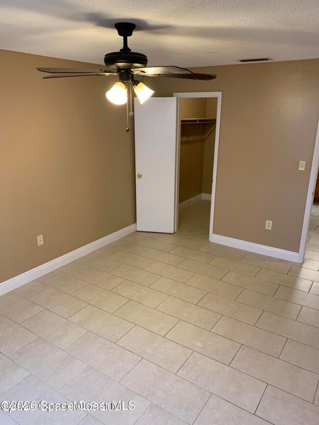 Building Photo - 3645 Barna Ave