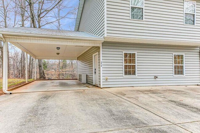 Building Photo - 2535 Hickory Rd