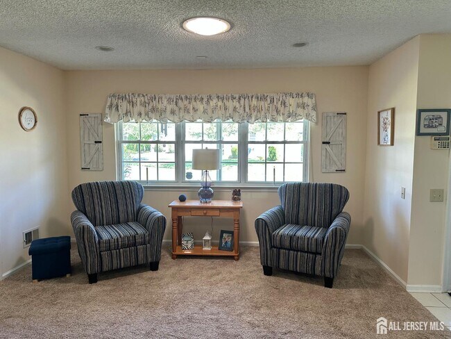 Building Photo - 110 Waterside Blvd