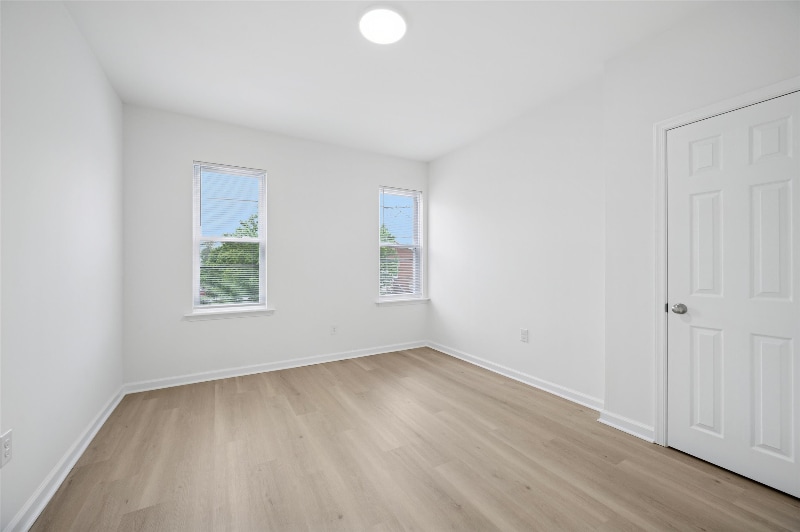 Primary Photo - 888 N 46th St