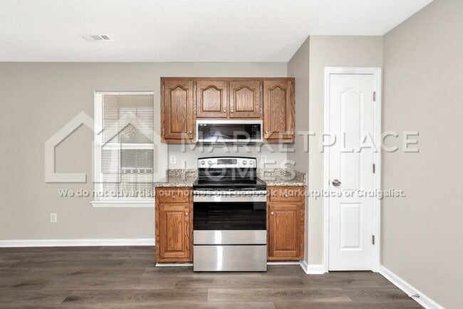Building Photo - 111 Fox Chase Trail