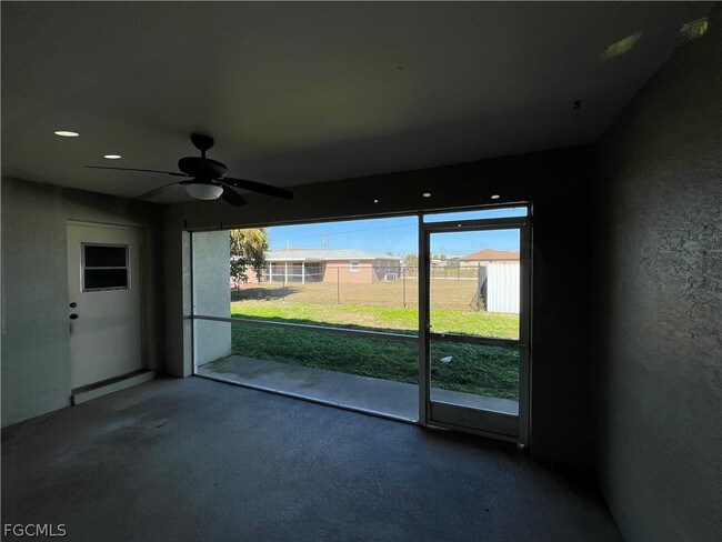 Building Photo - 621 SE 46th Ter