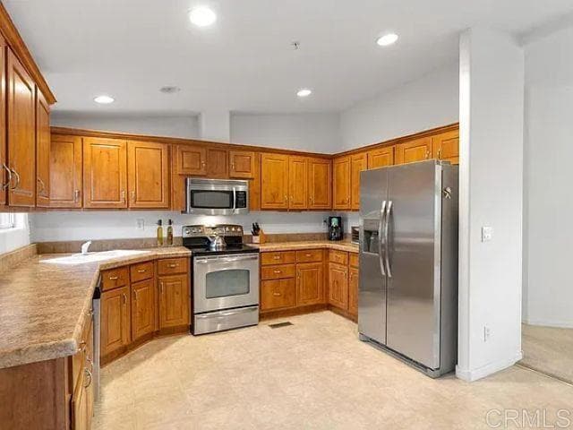 Building Photo - 14821 Highland Valley Rd