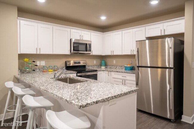 Building Photo - 2 br, 2 bath Apartment - 34700 Aqua Ln