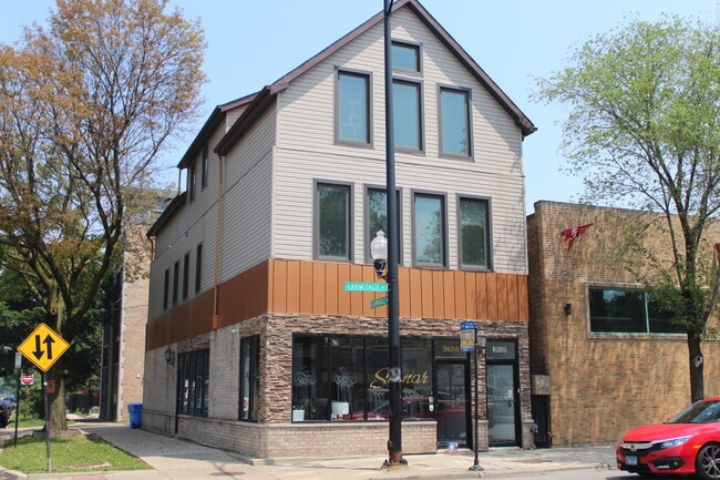 Primary Photo - 3658 W Armitage Ave
