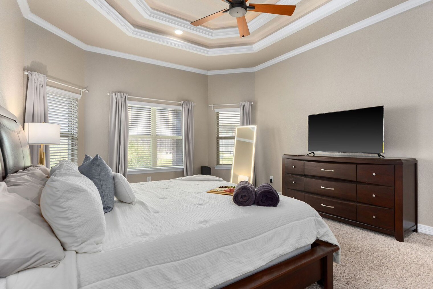 Building Photo - 2026 Henrietta Ave