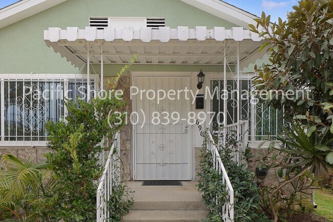 Building Photo - 696 San Juan Ave