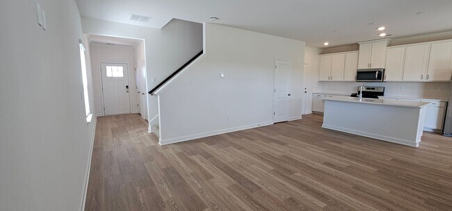 Building Photo - 3 Bed | 2.5 Bath | 2-Car Garage | Brand-Ne...