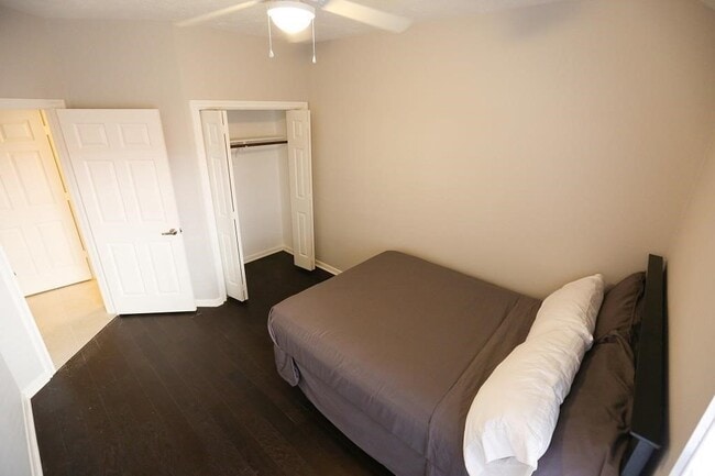 Building Photo - 17907 Stoney Glade Ct