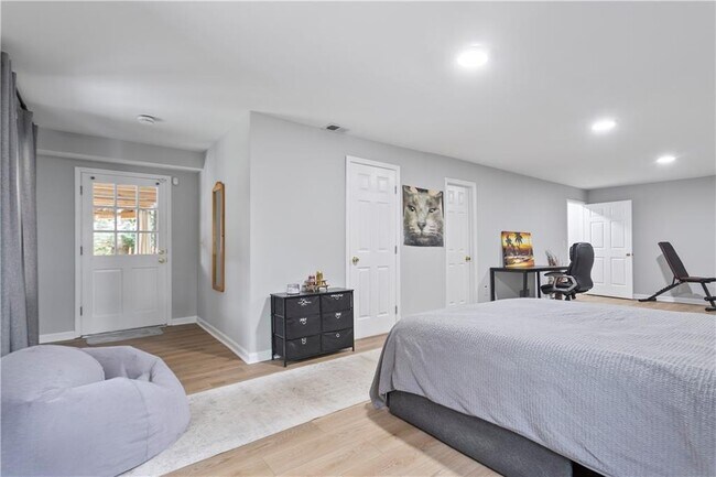 Building Photo - 1510 Wood Thrush Way